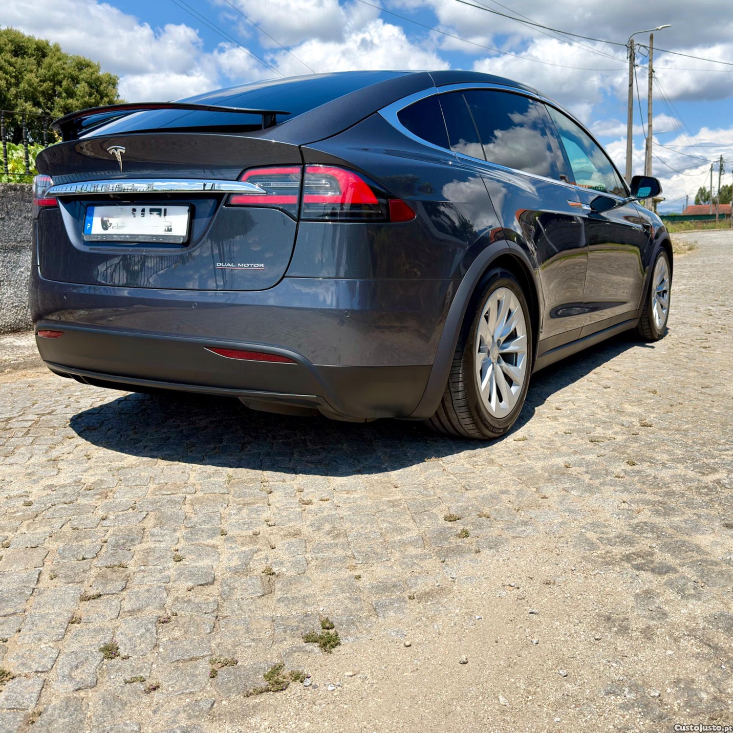 Tesla Model X Performance Ludicrous — fotografia 8