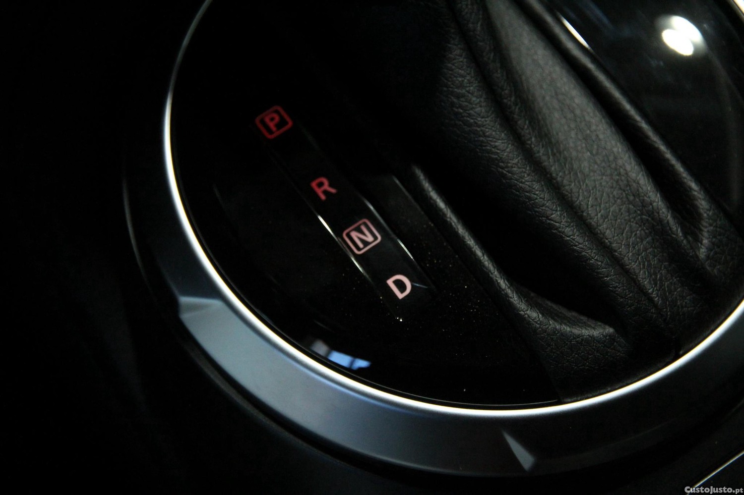 Nissan Juke 1.0 DIG-T N-Connecta NAV.+TwoTone NC DCT — fotografia 10
