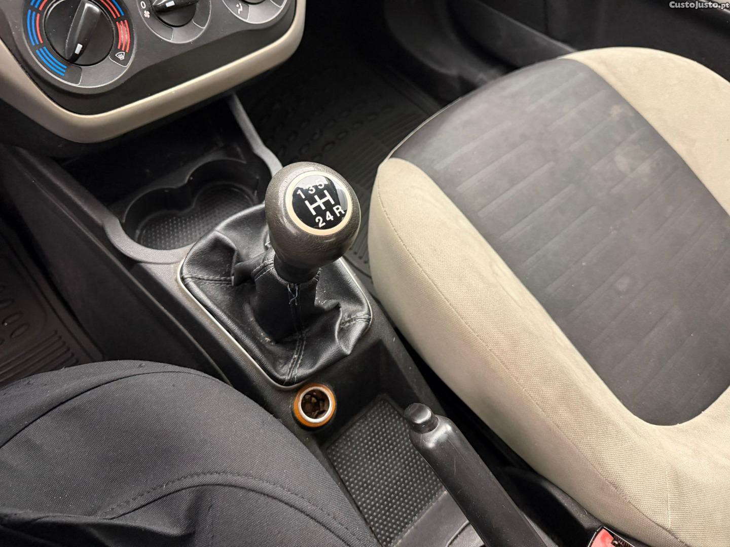 Fiat Grande Punto 1.3 D MULTIJET — fotografia 5