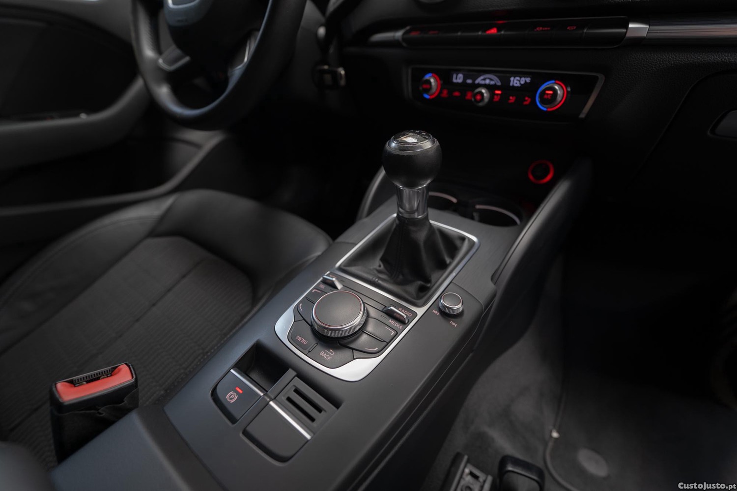 Audi A3 2.0 TDI 150cv Advance — fotografia 14