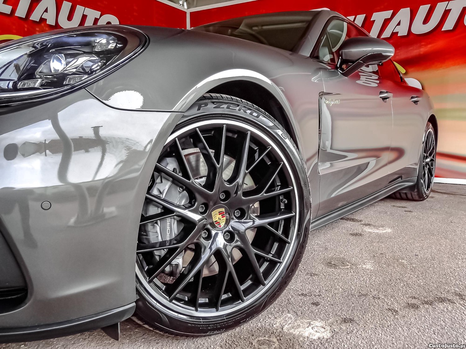 Porsche Panamera 4 E-HYBRID — fotografia 3
