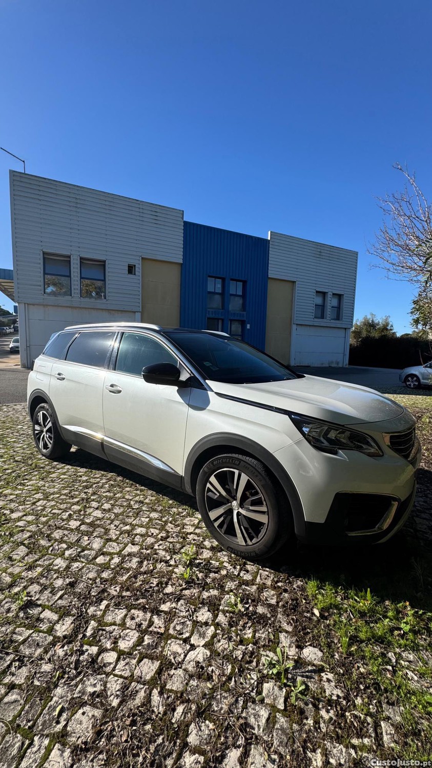 Peugeot 5008 . — fotografia 8