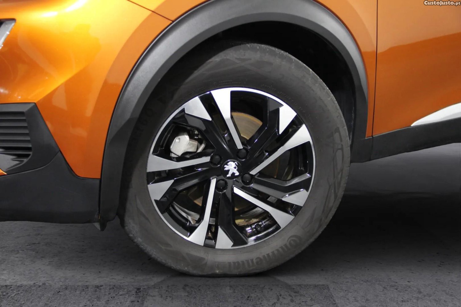 Peugeot e-2008 Active Pack — fotografia 2