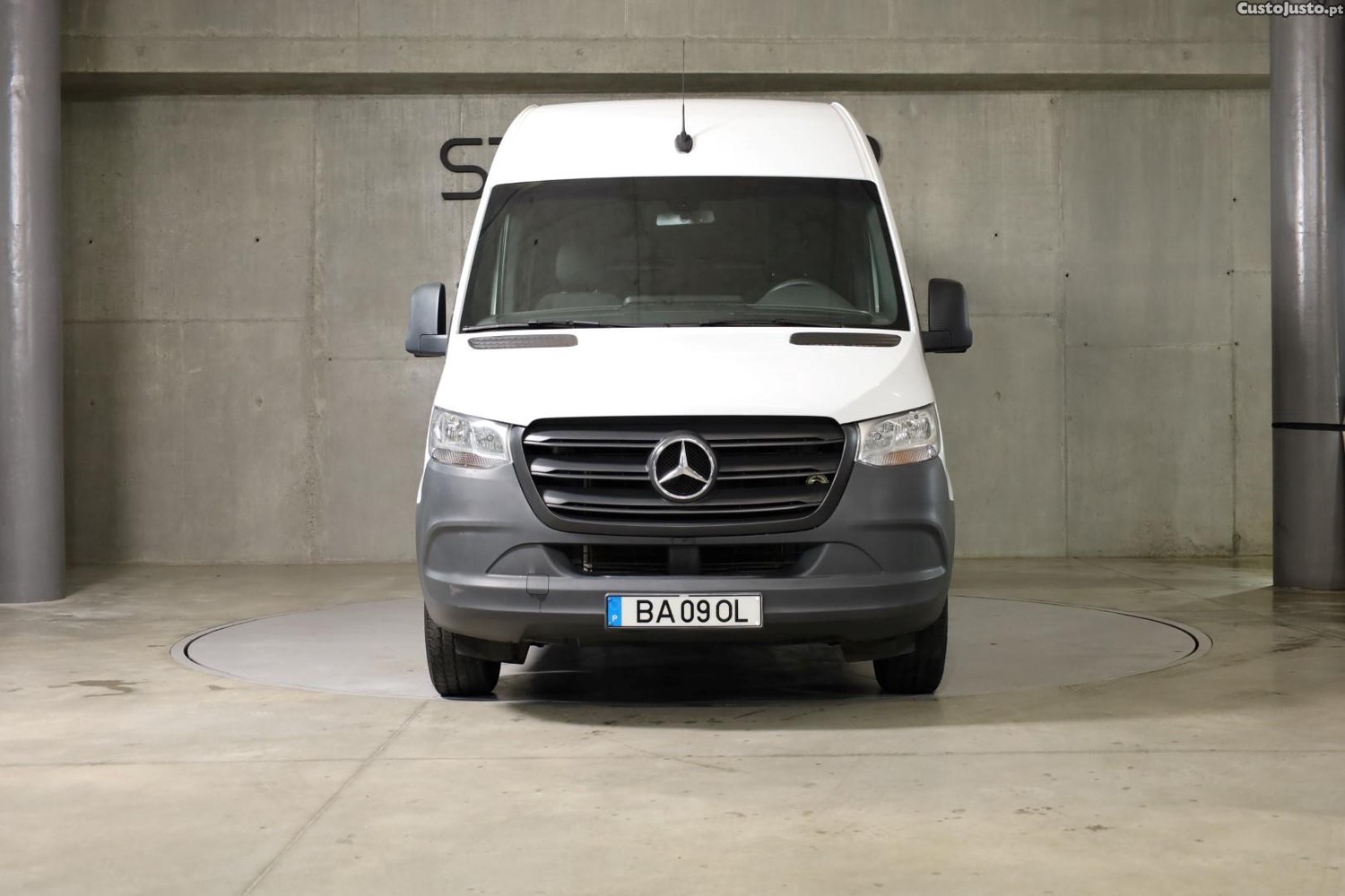 Mercedes-Benz Sprinter 315 CDI/43 Luxo (2+2+2+3) - 23 foto 2