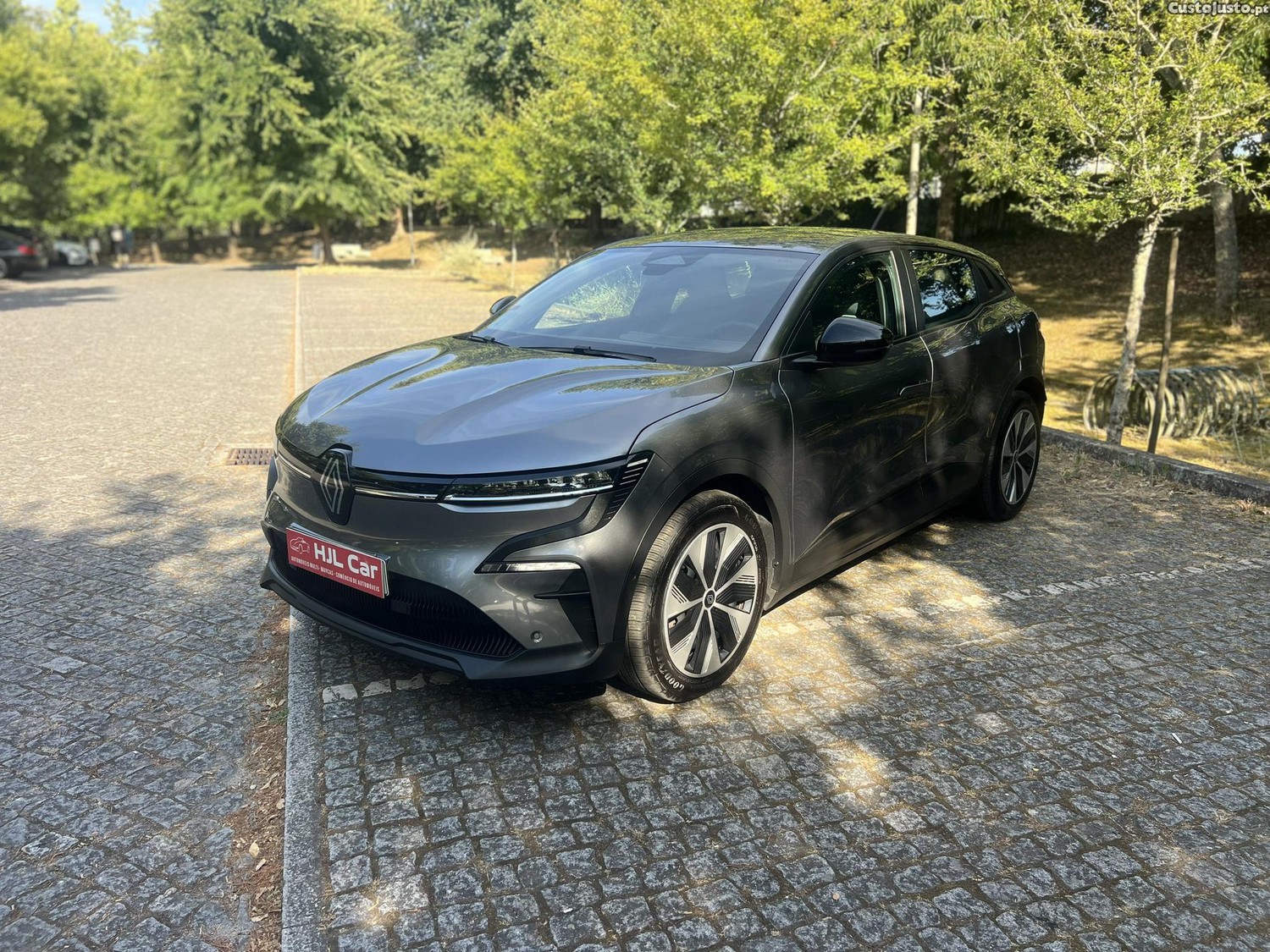 Renault Mégane E-Tech — fotografia 15