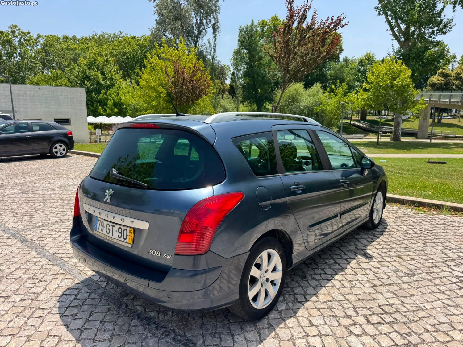 Peugeot 308 1.6 HDI 7 LUGARES — fotografia 5