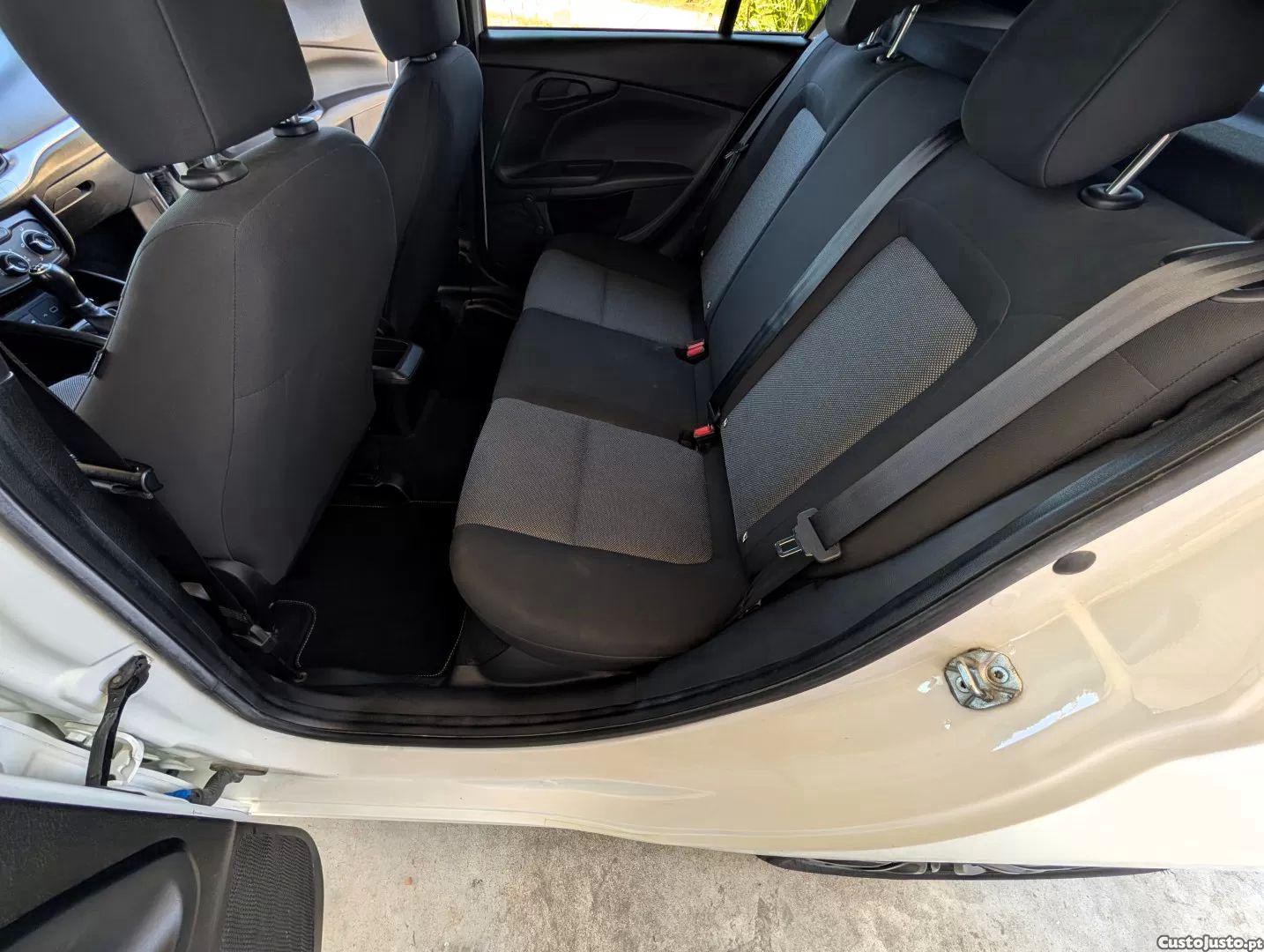 Fiat Tipo 1.3 m-jet street — fotografia 10