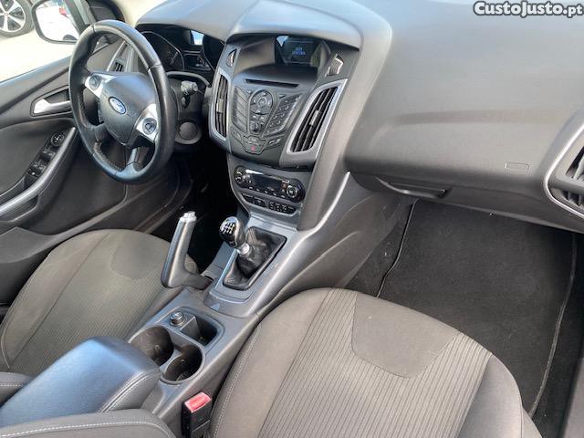 Ford Focus 1.6TDCITitanium 115 Cv — fotografia 4