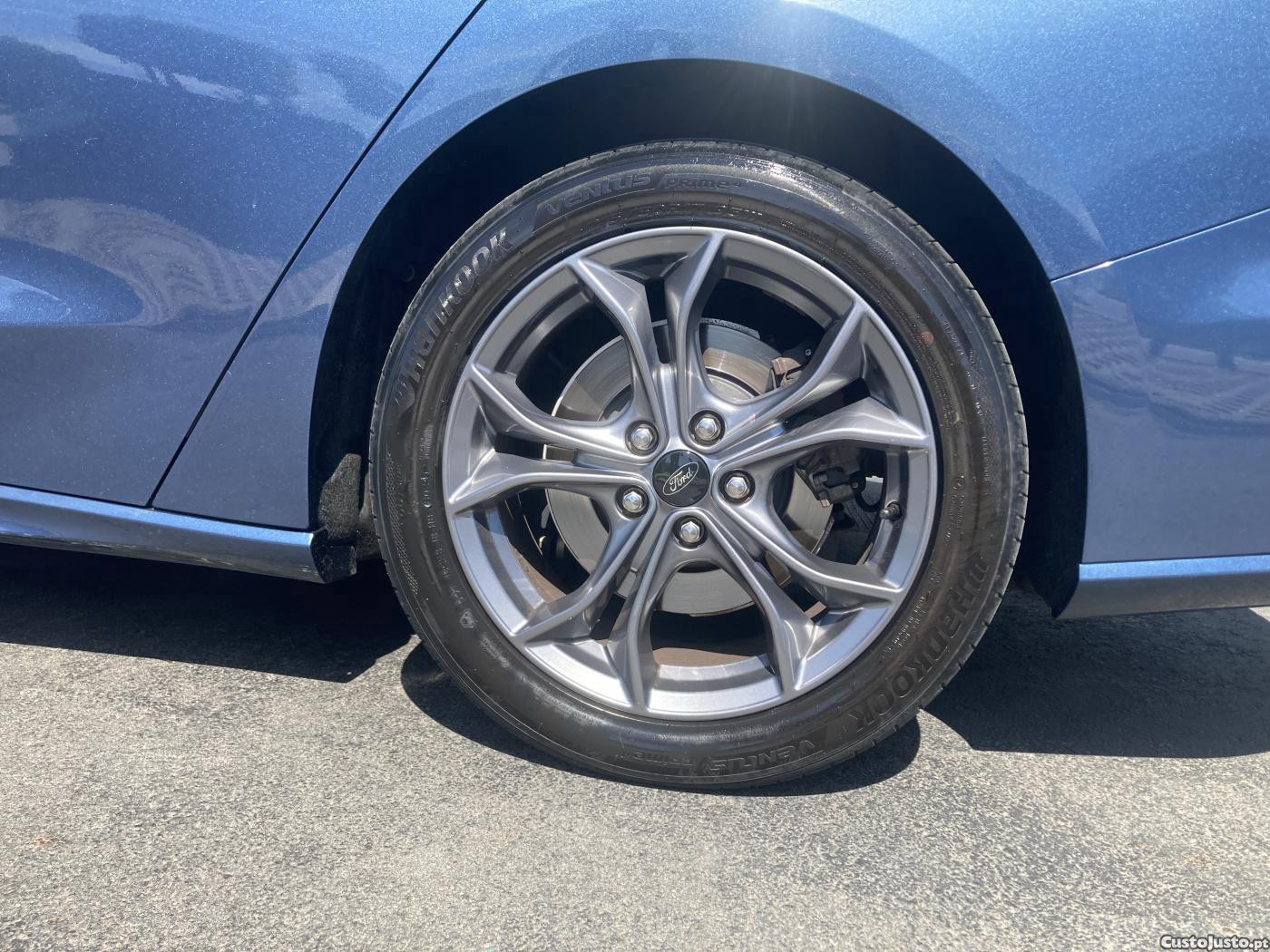 Ford Focus 1.5 TDCi EcoBlue ST- — fotografia 21