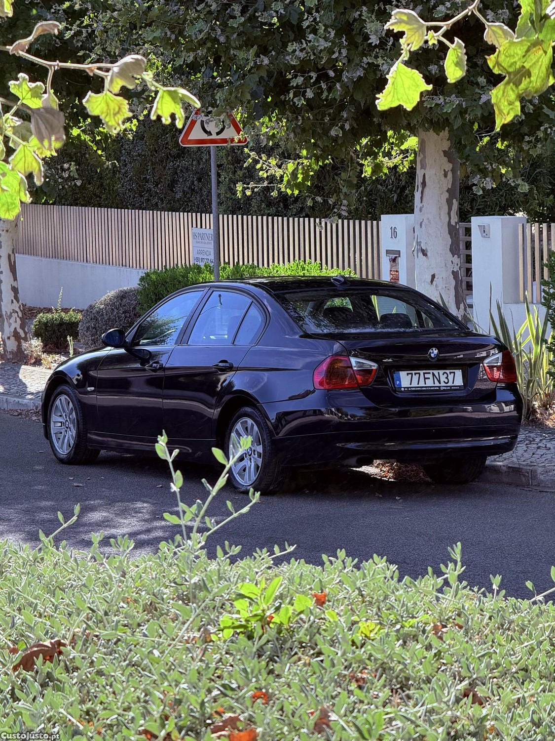 BMW 318 Sport — fotografia 12