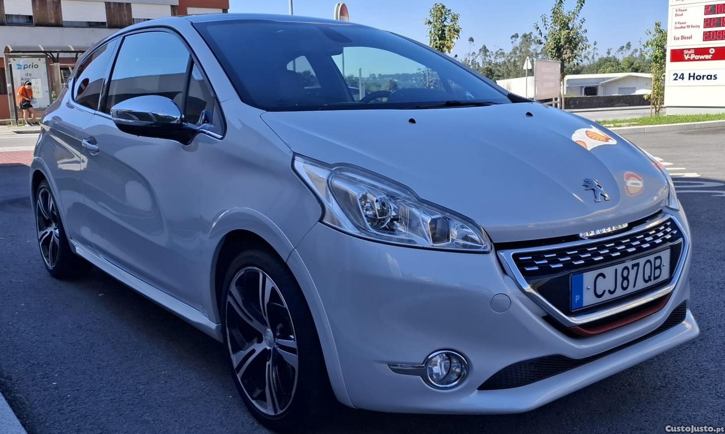 Peugeot 208 GTI 200cv — photo 4