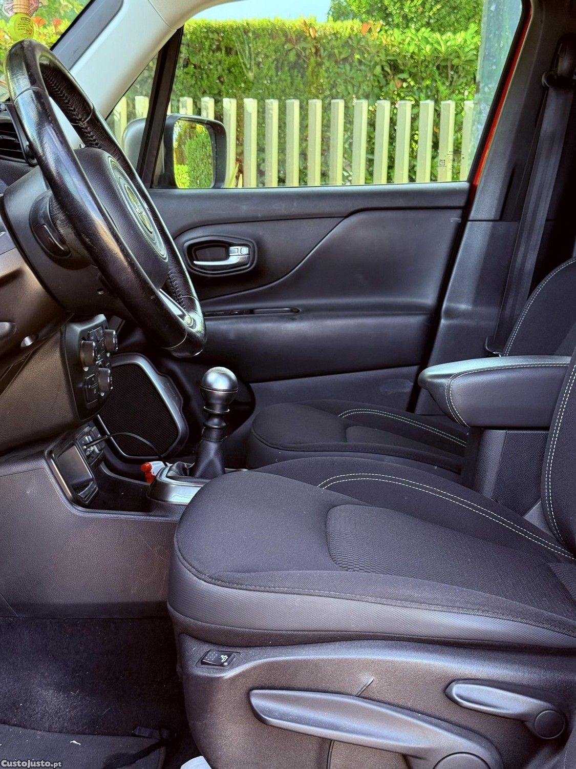 Jeep Renegade Sport — fotografia 8