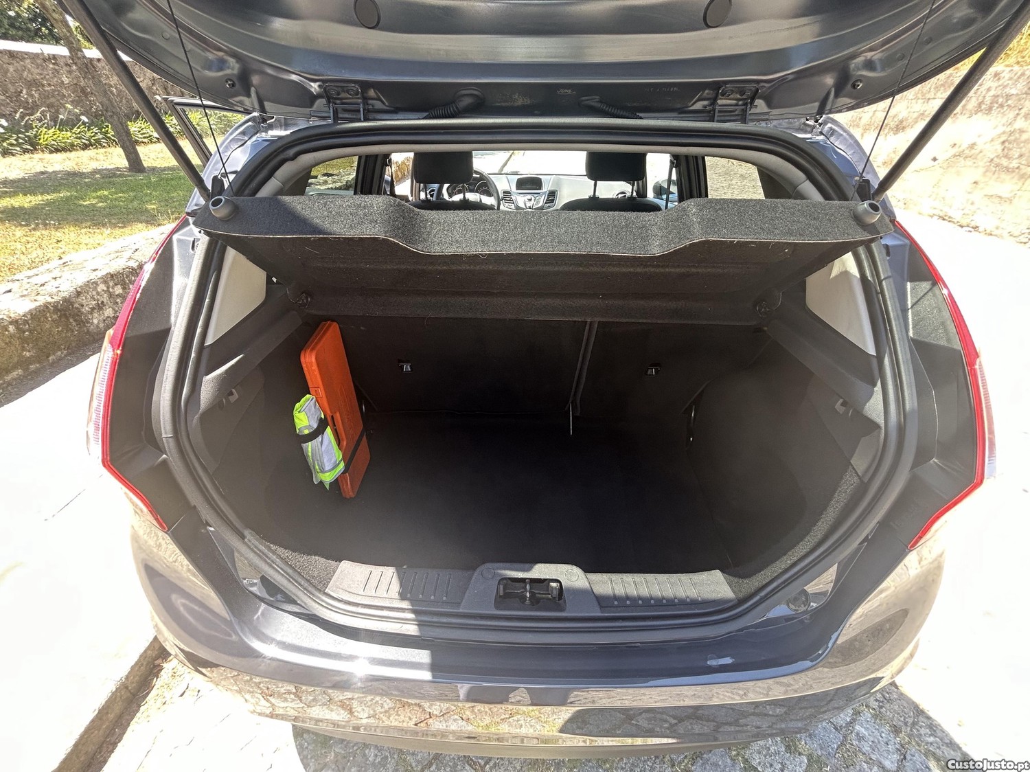 Ford Fiesta 1.0 TI-VCT Titanium — fotografia 2