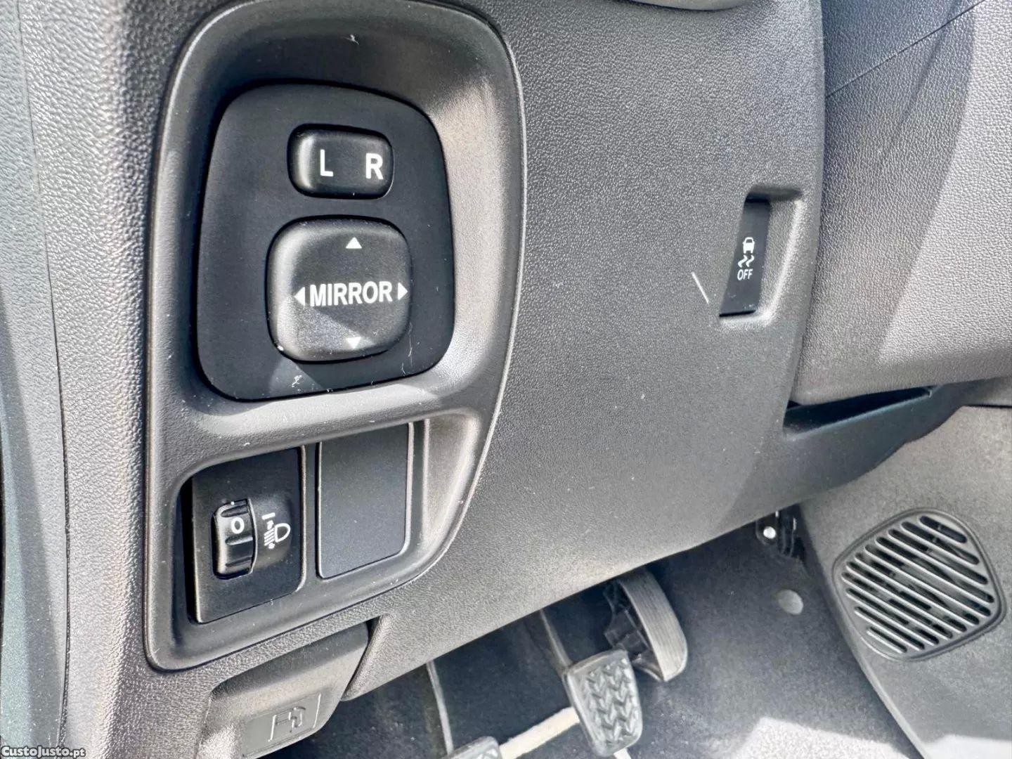 Toyota Aygo 1.0 x-clusiv — fotografia 10