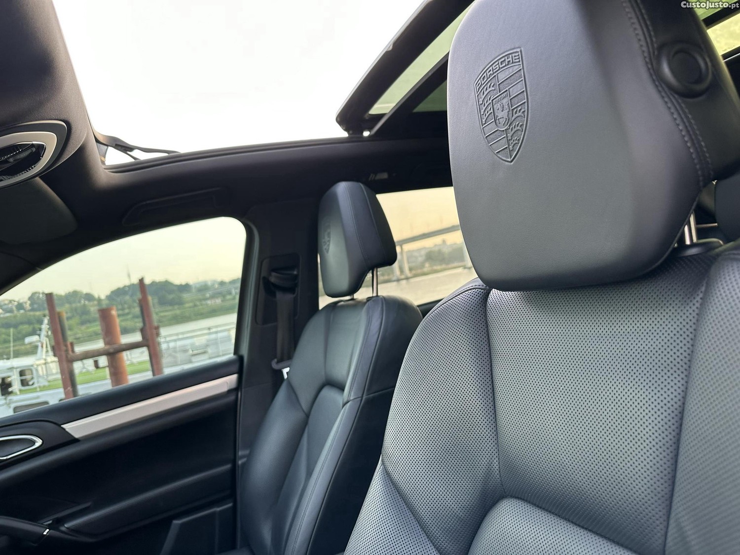 Porsche Cayenne S Hybrid — fotografia 9