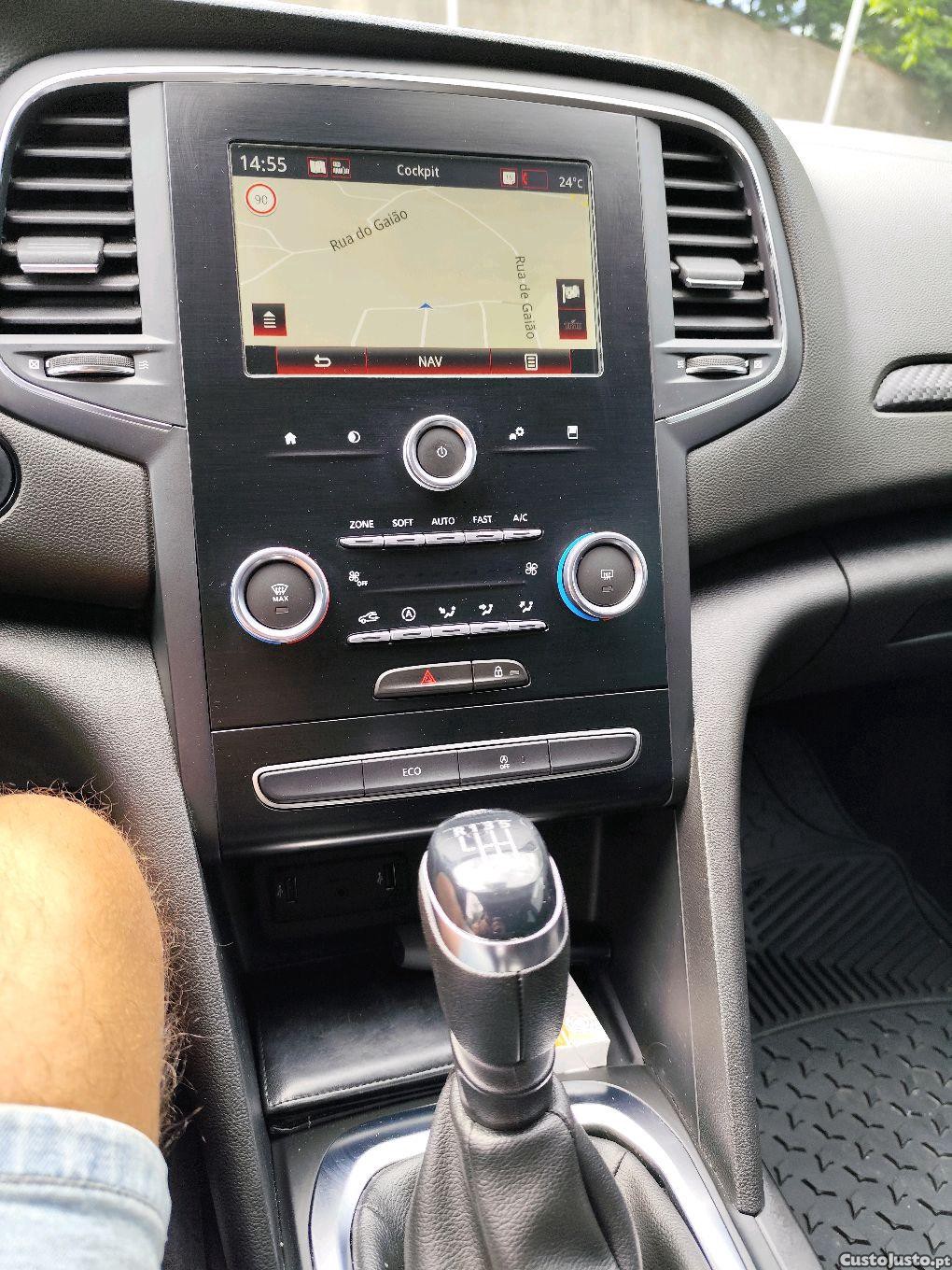 Renault Mégane 1.5 — fotografia 5