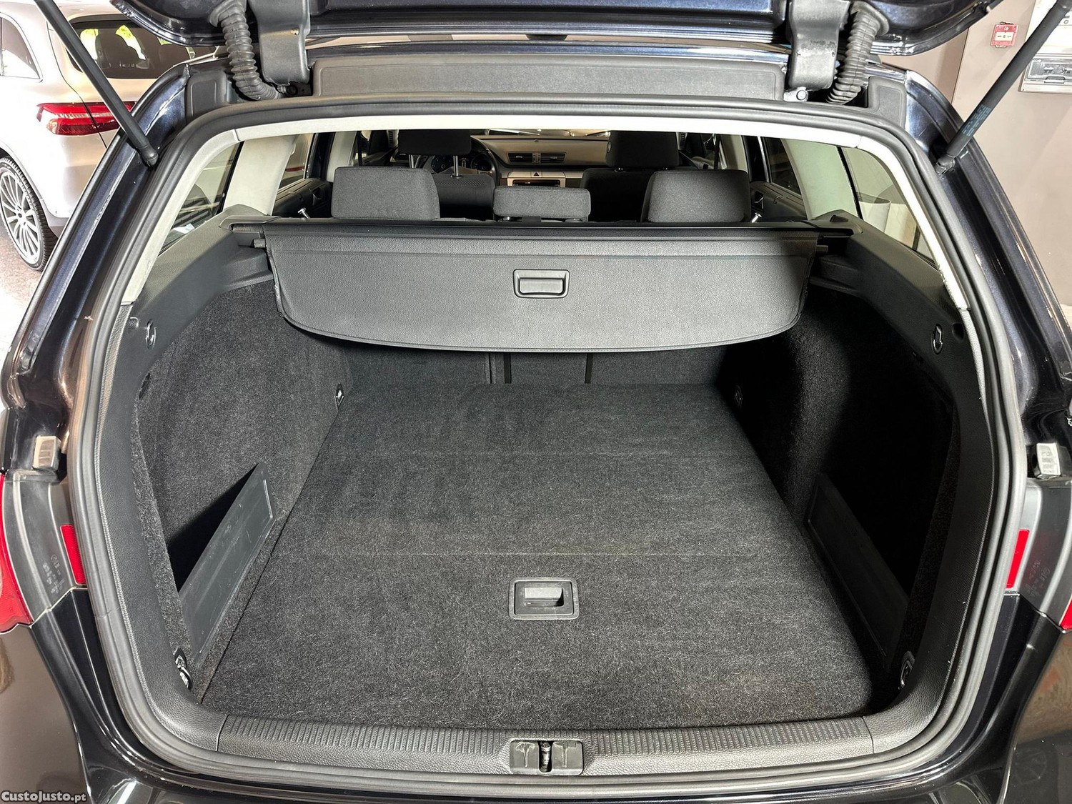 Volkswagen Passat 1.6 TDI Confortline BM — fotografia 3