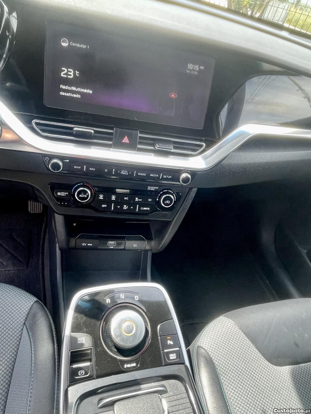 Kia e-Niro E-NIRO EV 64KWH TECH — fotografia 3