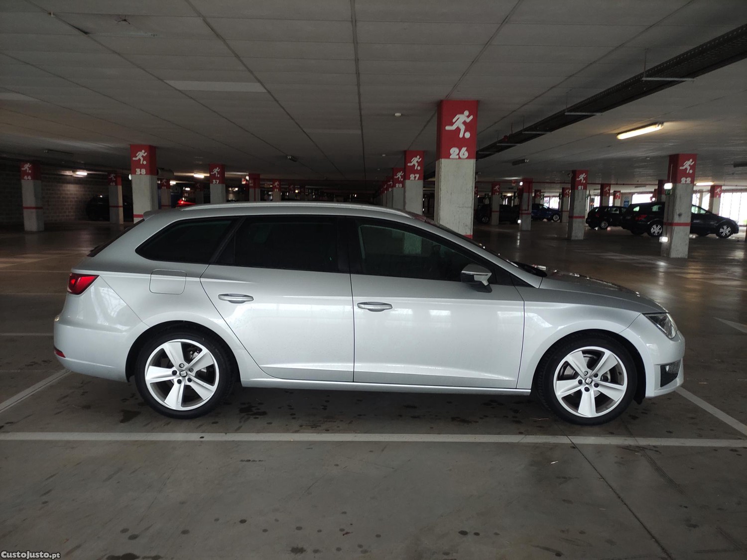 SEAT Leon ST FR 2.0TDI 150cv DSG — fotografia 10