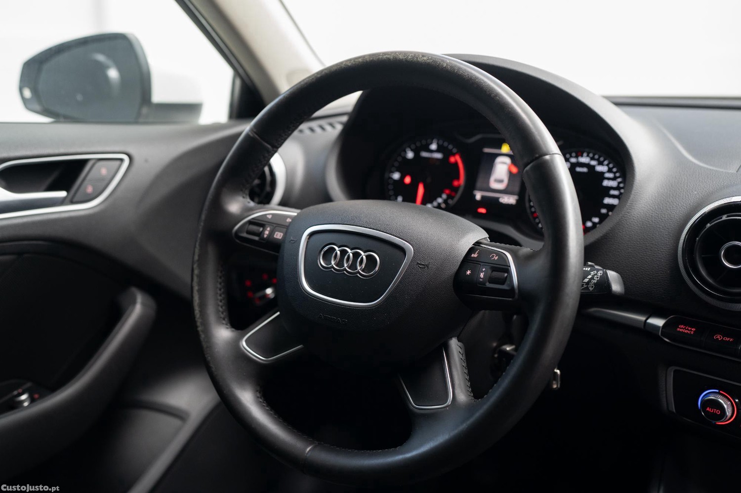 Audi A3 2.0 TDI 150cv Advance — fotografia 17