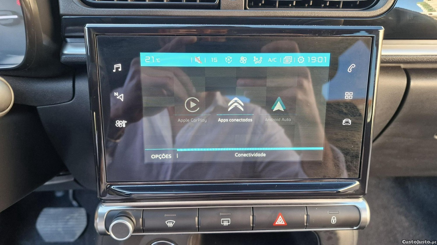 Citroën C3 1.2 PureTech Shine EAT6 — fotografia 9