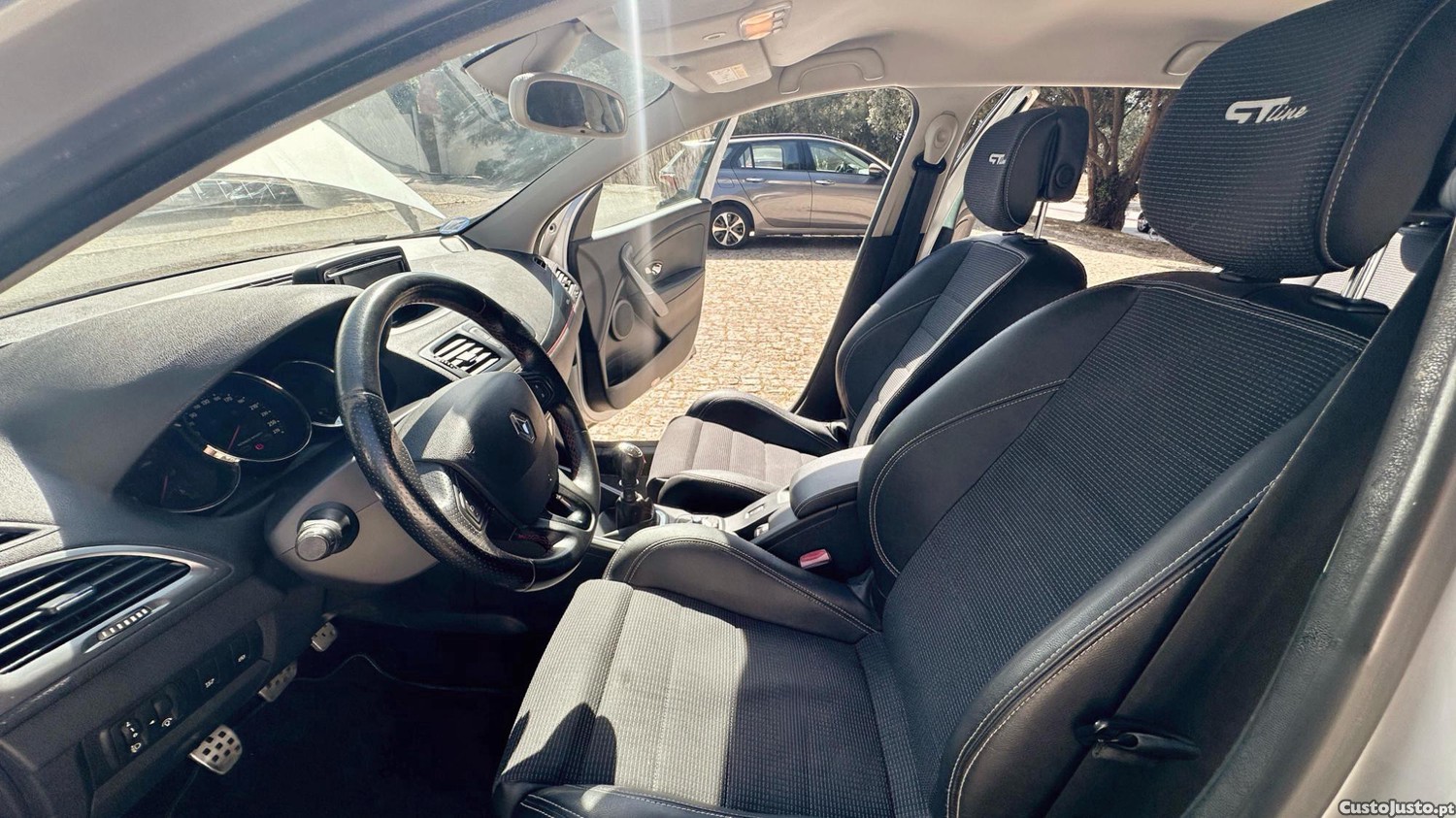 Renault Mégane 1.5dci — fotografia 6