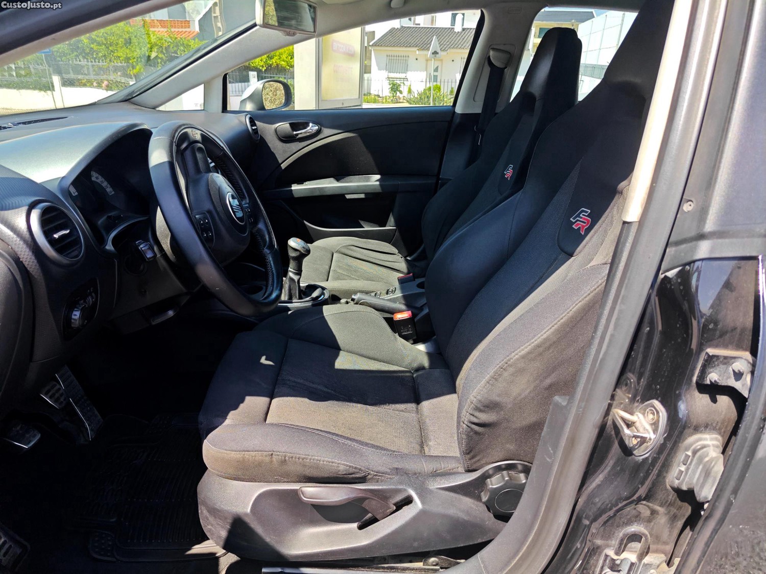 SEAT Leon FR 2.0 TDI 170cv — fotografia 5