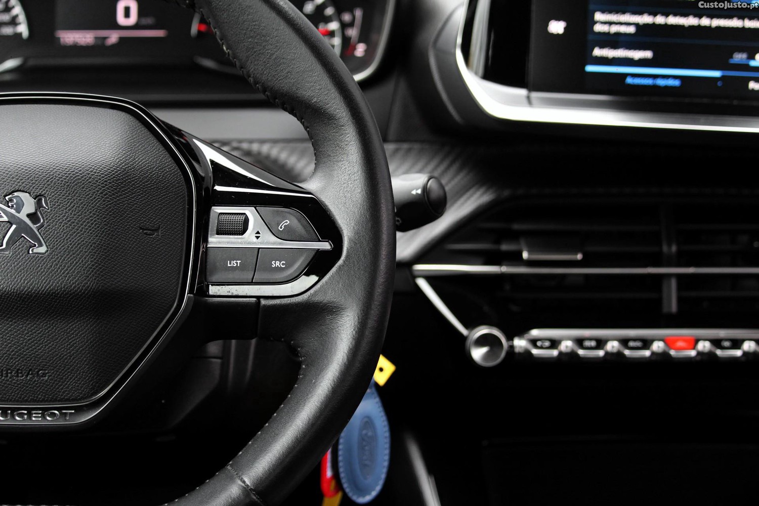 Peugeot 208 1.5 BlueHDi Active — fotografia 7