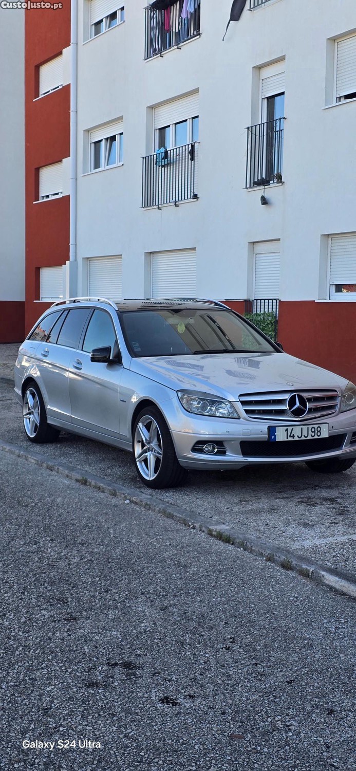 Mercedes-Benz C 350 S204 — fotografia 4