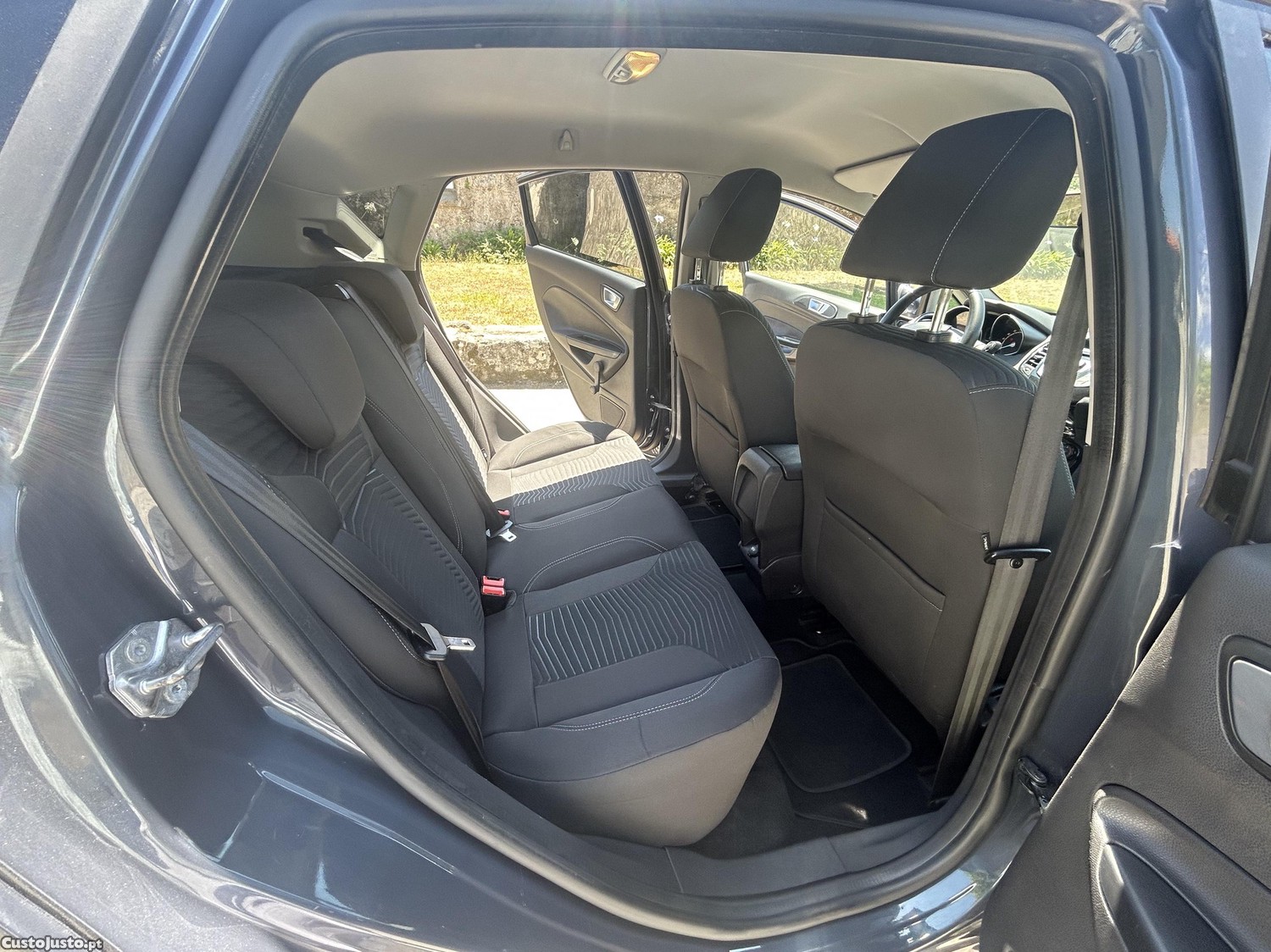 Ford Fiesta 1.0 TI-VCT Titanium — fotografia 7