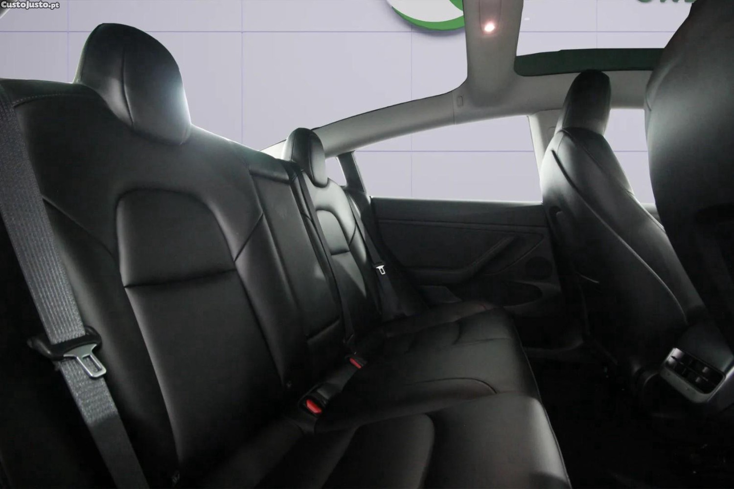 Tesla Model 3 Performance Dual Motor AWD — fotografia 3