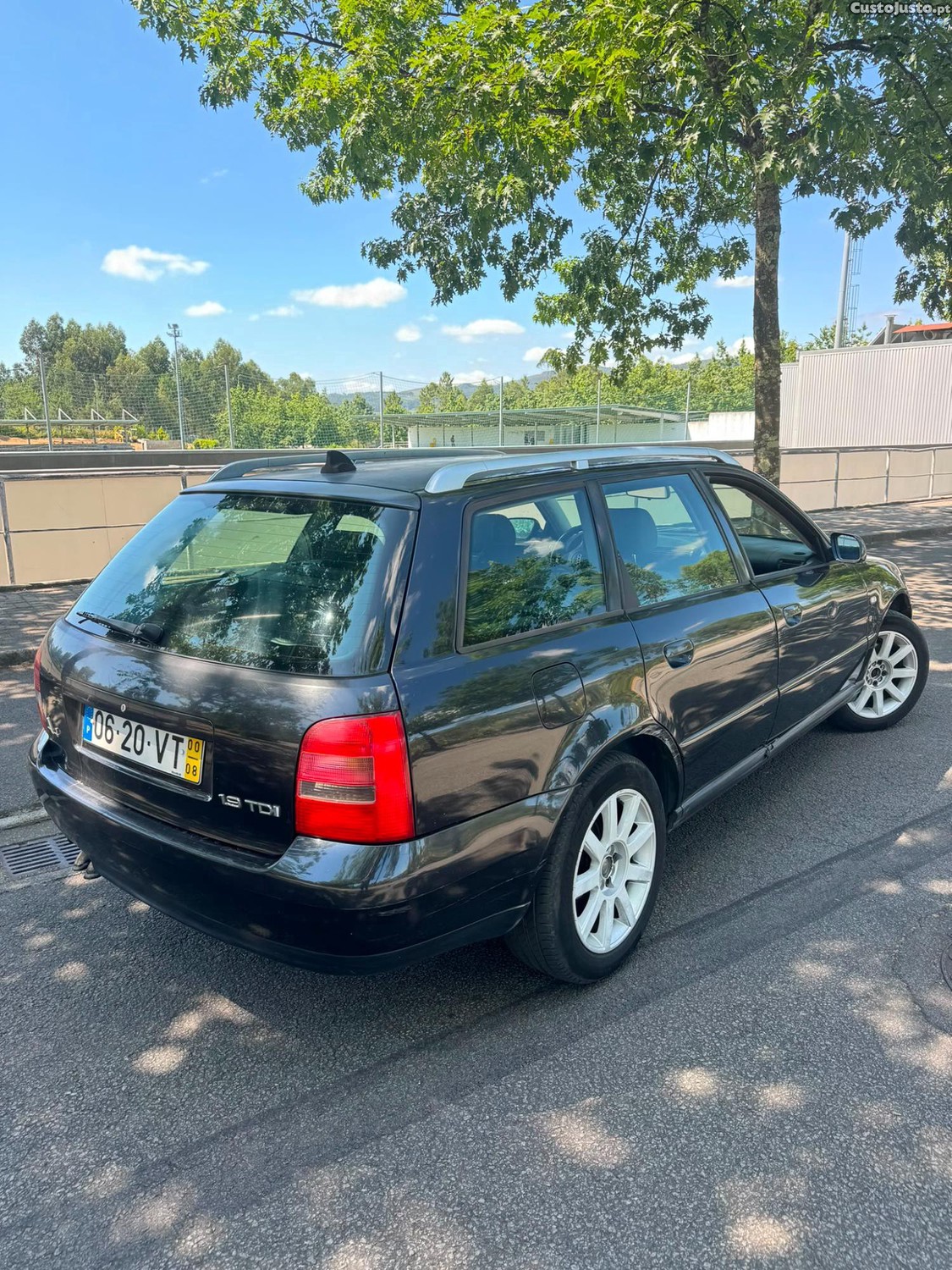 Audi A4 1.9 TDI — fotografia 2