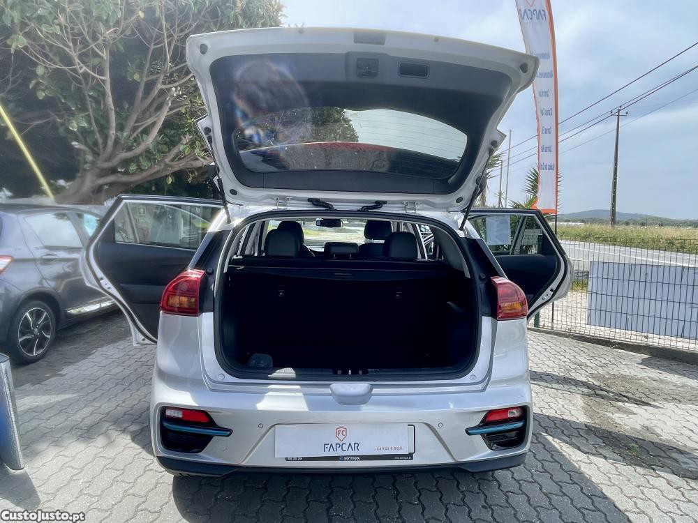 Kia e-Niro E-NIRO EV 64KWH TECH — fotografia 12