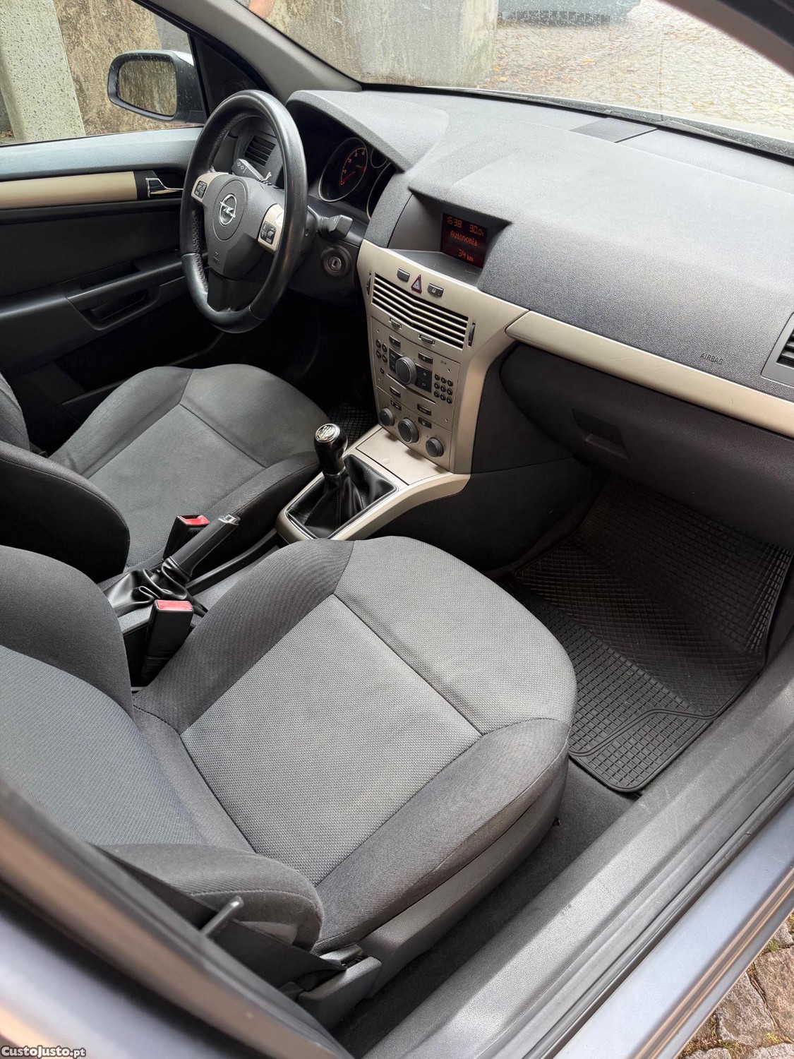 Opel Astra H Sw 1.4 gasolina 90cv — fotografia 16