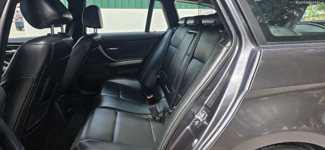 BMW 320 d — fotografia 5