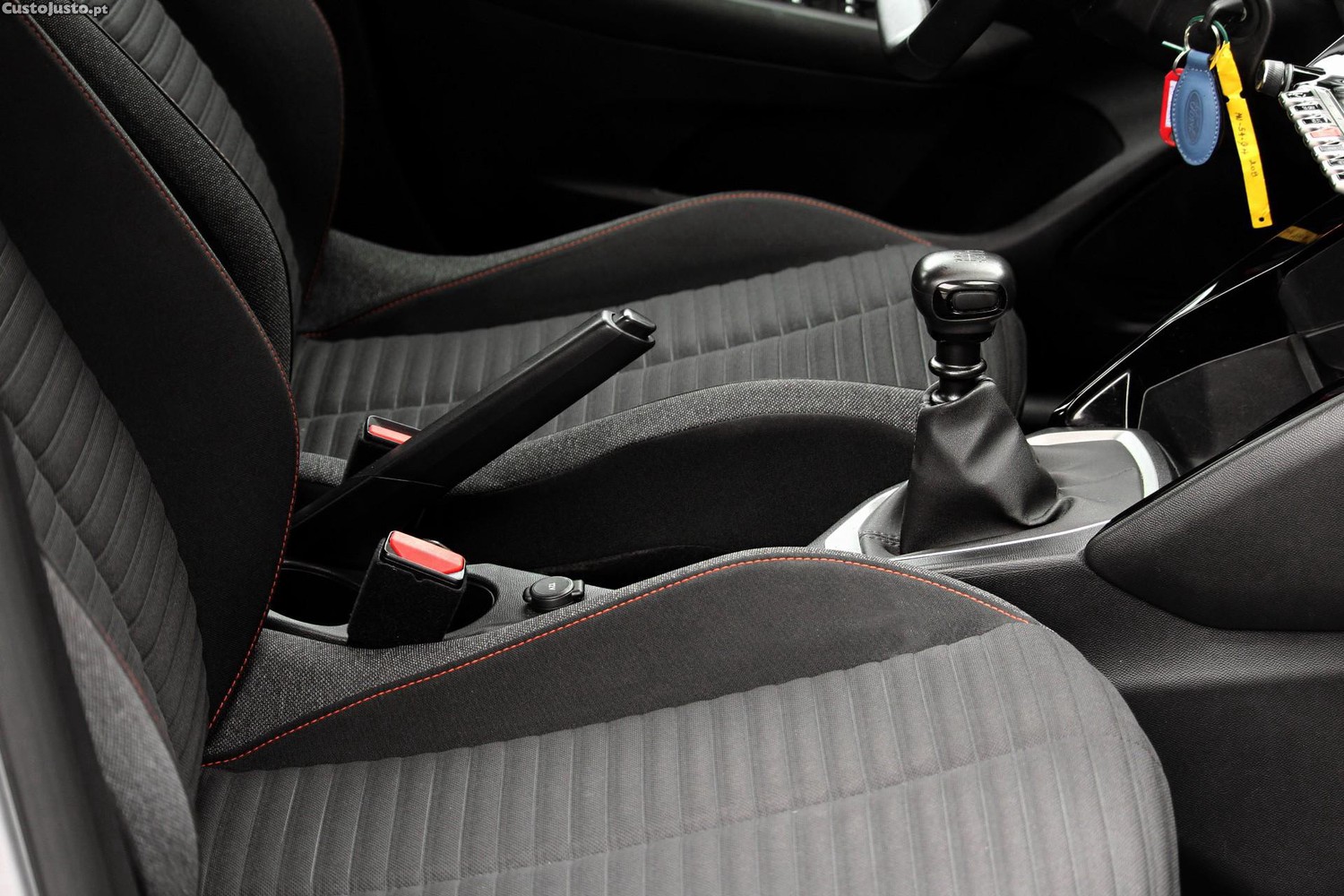 Peugeot 208 1.5 BlueHDi Active — fotografia 14