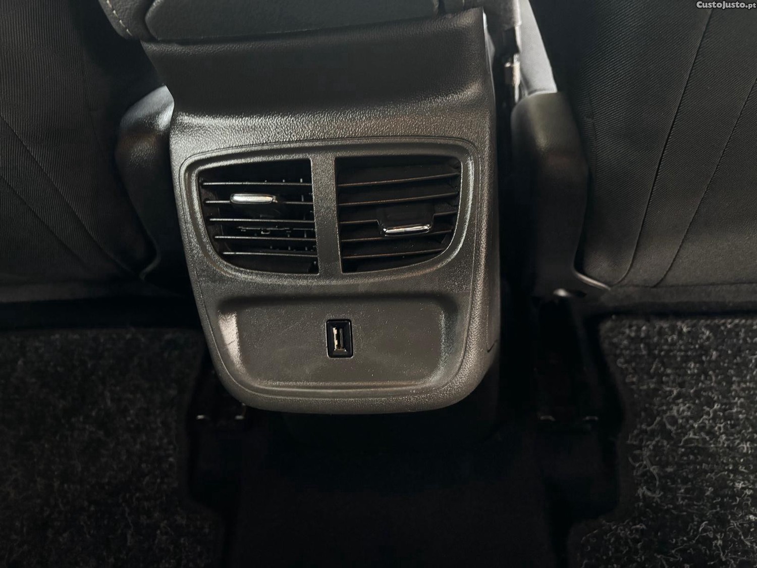 Opel Grandland 1.5 CDTI GS Line AT — fotografia 8