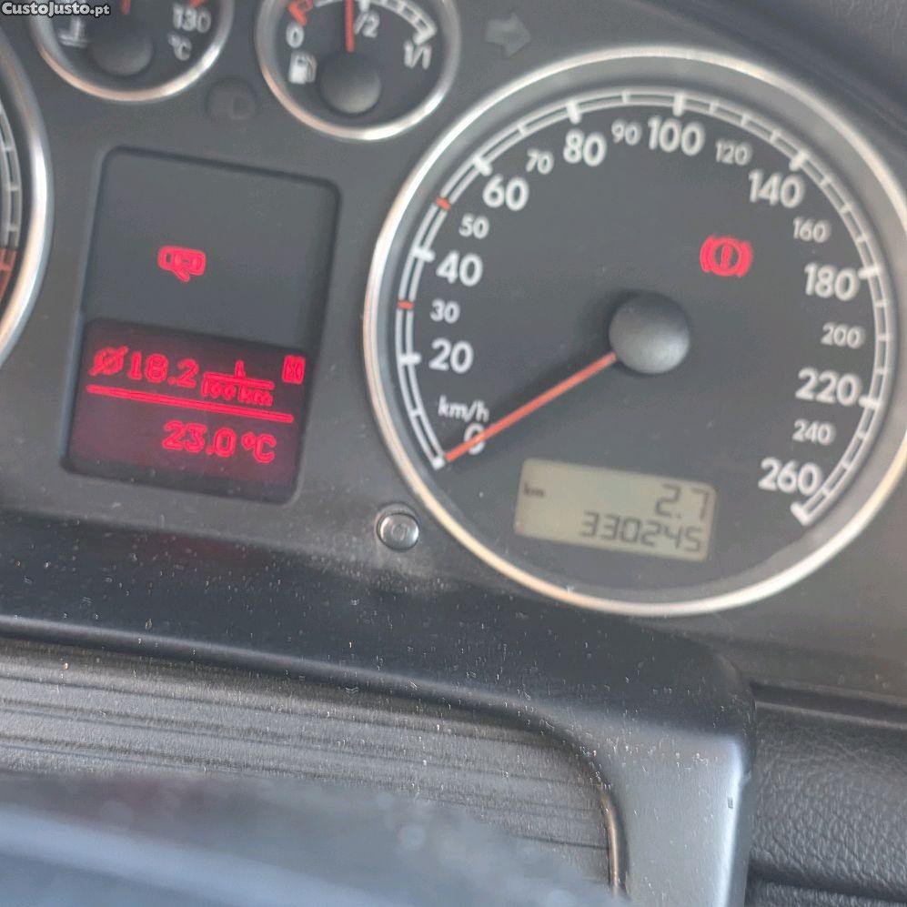 Volkswagen Passat 1.9 tdi — fotografia 3