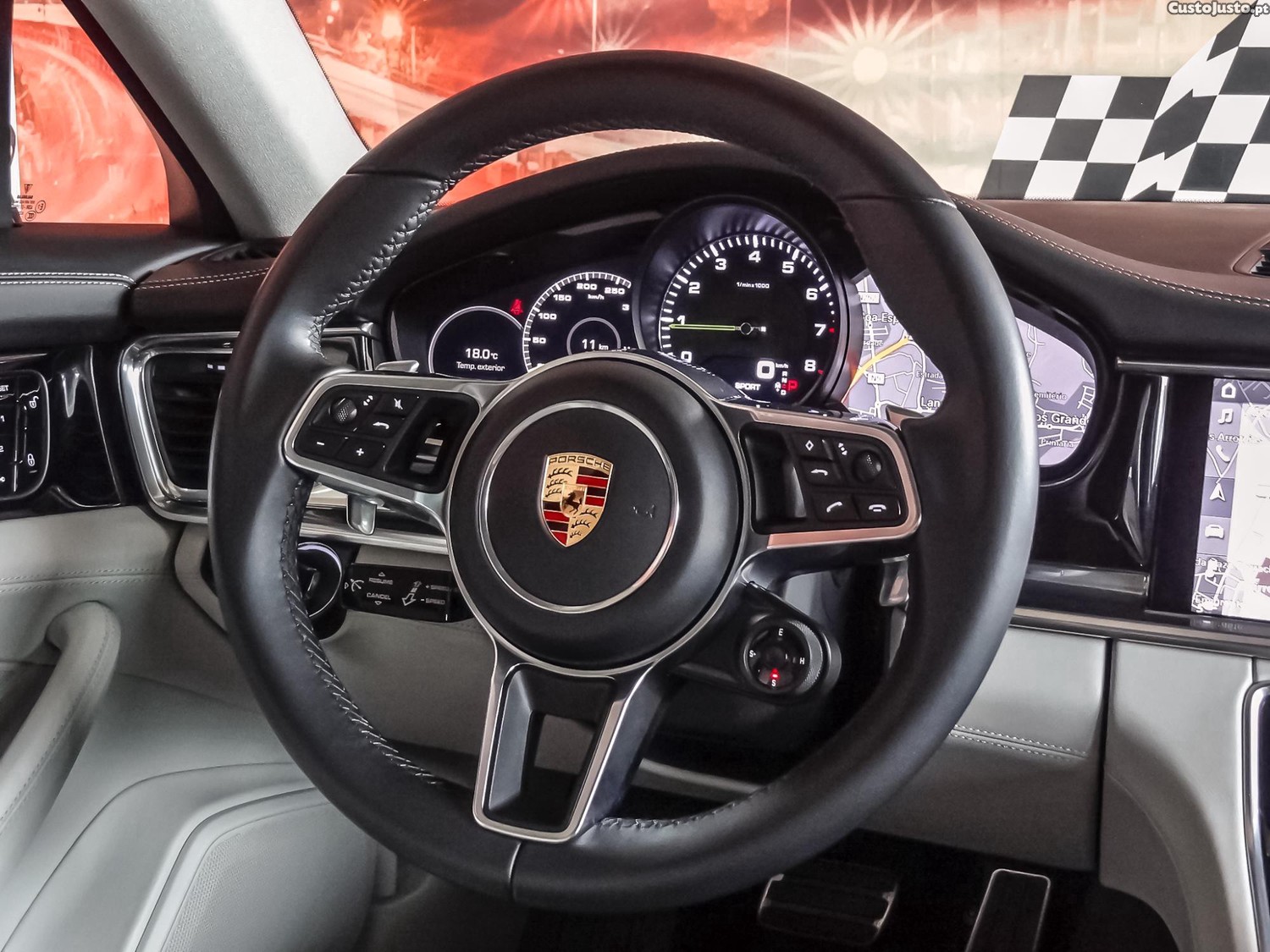 Porsche Panamera 4 E-HYBRID — fotografia 9