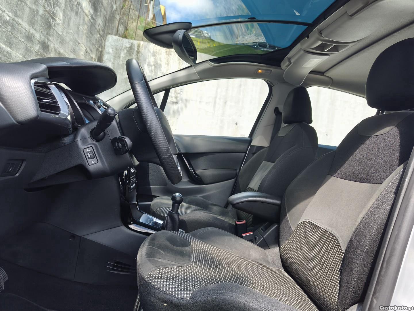 Citroën C3 1.2 VTi Exclusive — fotografia 4