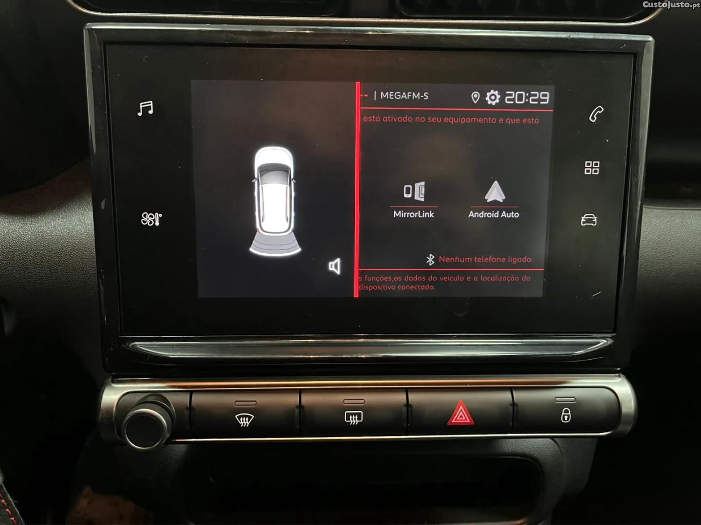 Citroën C3 Aircross 1.2 PureTech Shine — fotografia 3