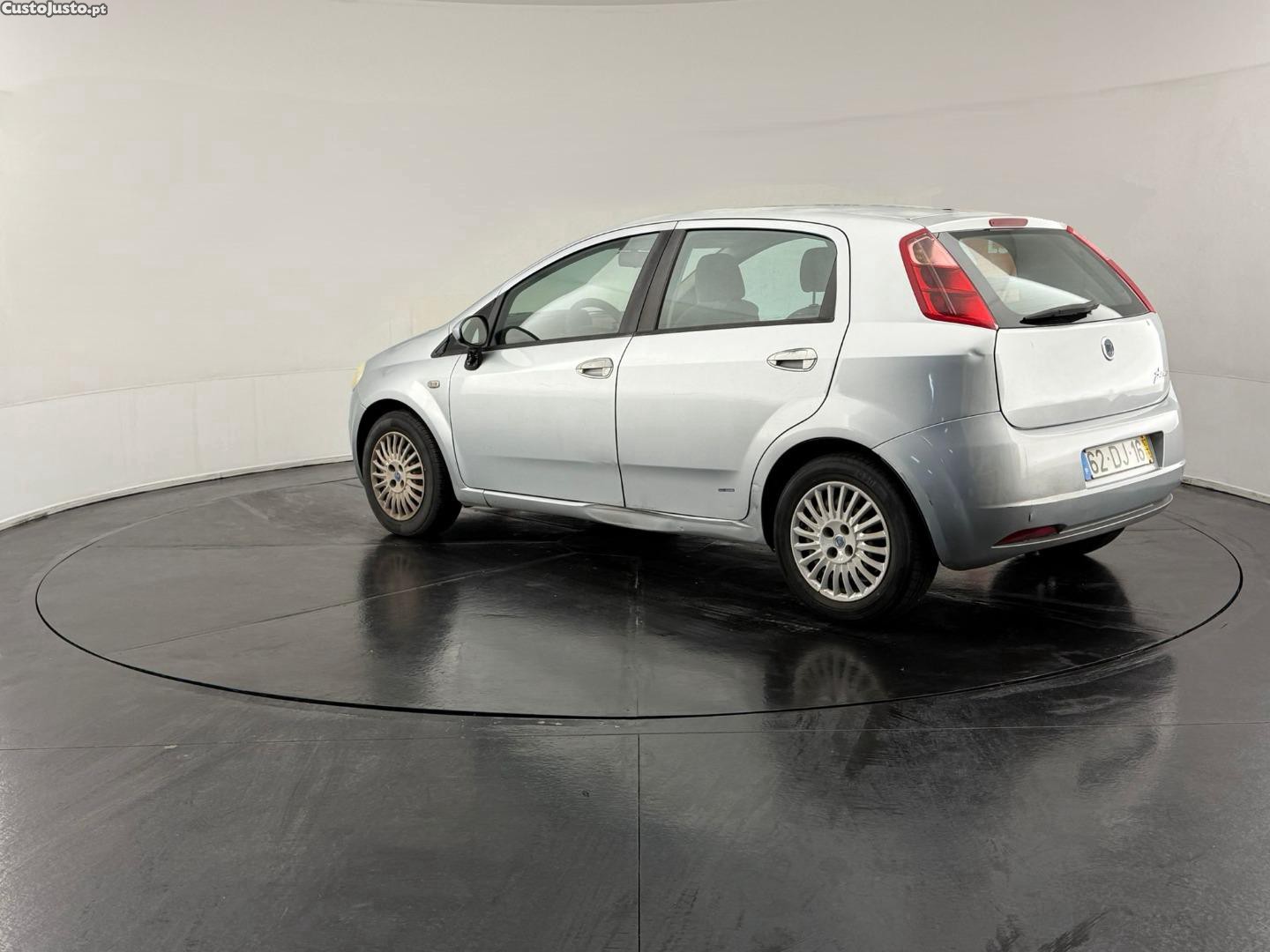 Fiat Grande Punto 1.3 D MULTIJET — fotografia 12
