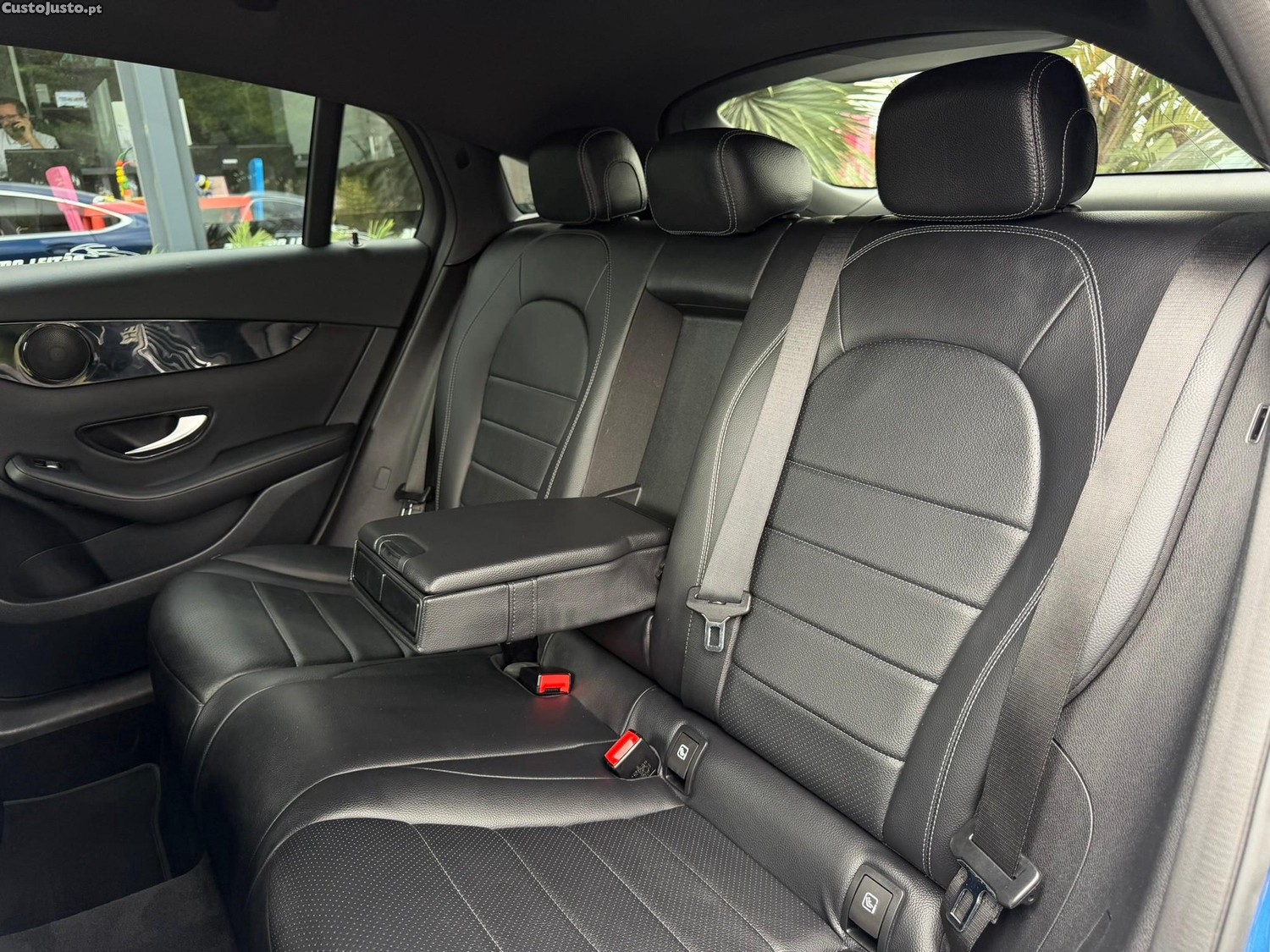 Mercedes-Benz GLC 300 de Coupé 4Matic — fotografia 11