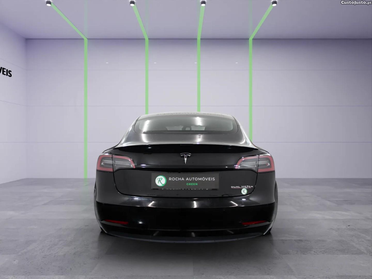 Tesla Model 3 Performance Dual Motor AWD — fotografia 10