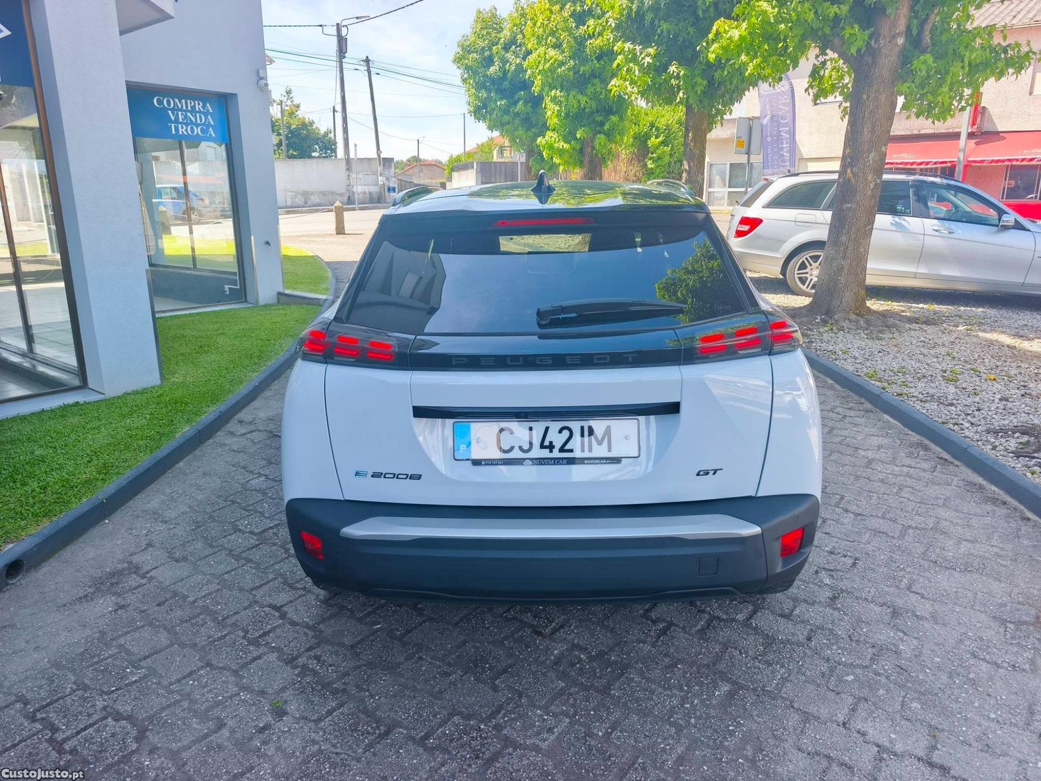Peugeot e-2008 GT Pack 54kw — fotografia 8
