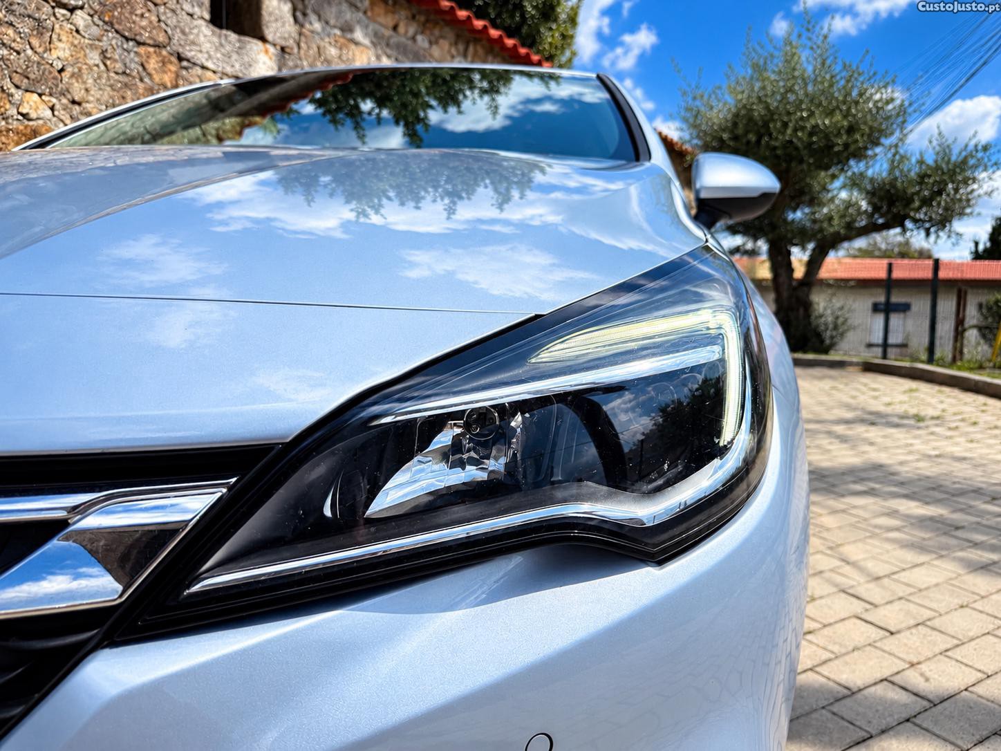 Opel Astra 1.6 CDTI Dynamic — fotografia 2