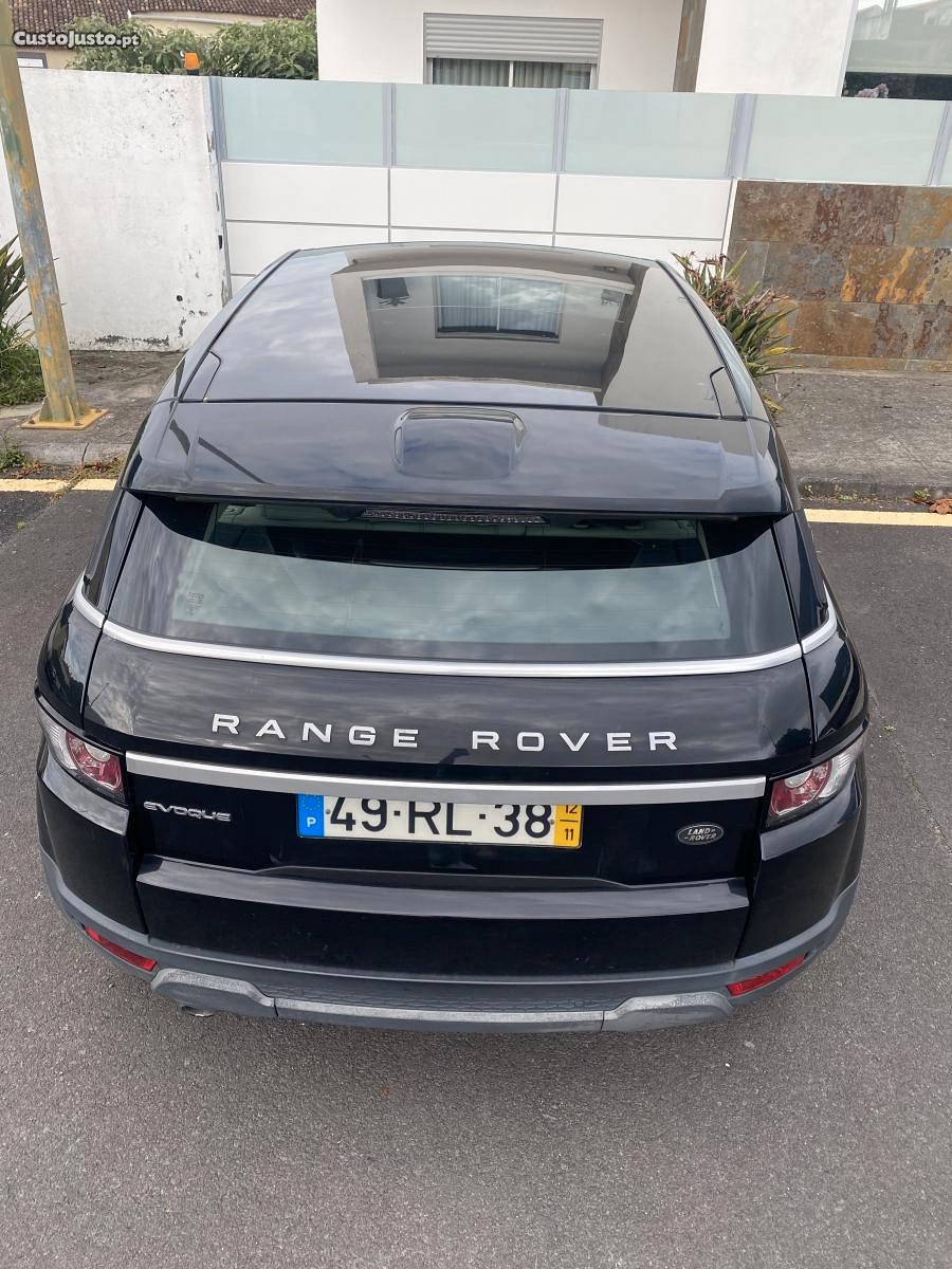 Land Rover Evoque Prestige — photo 4