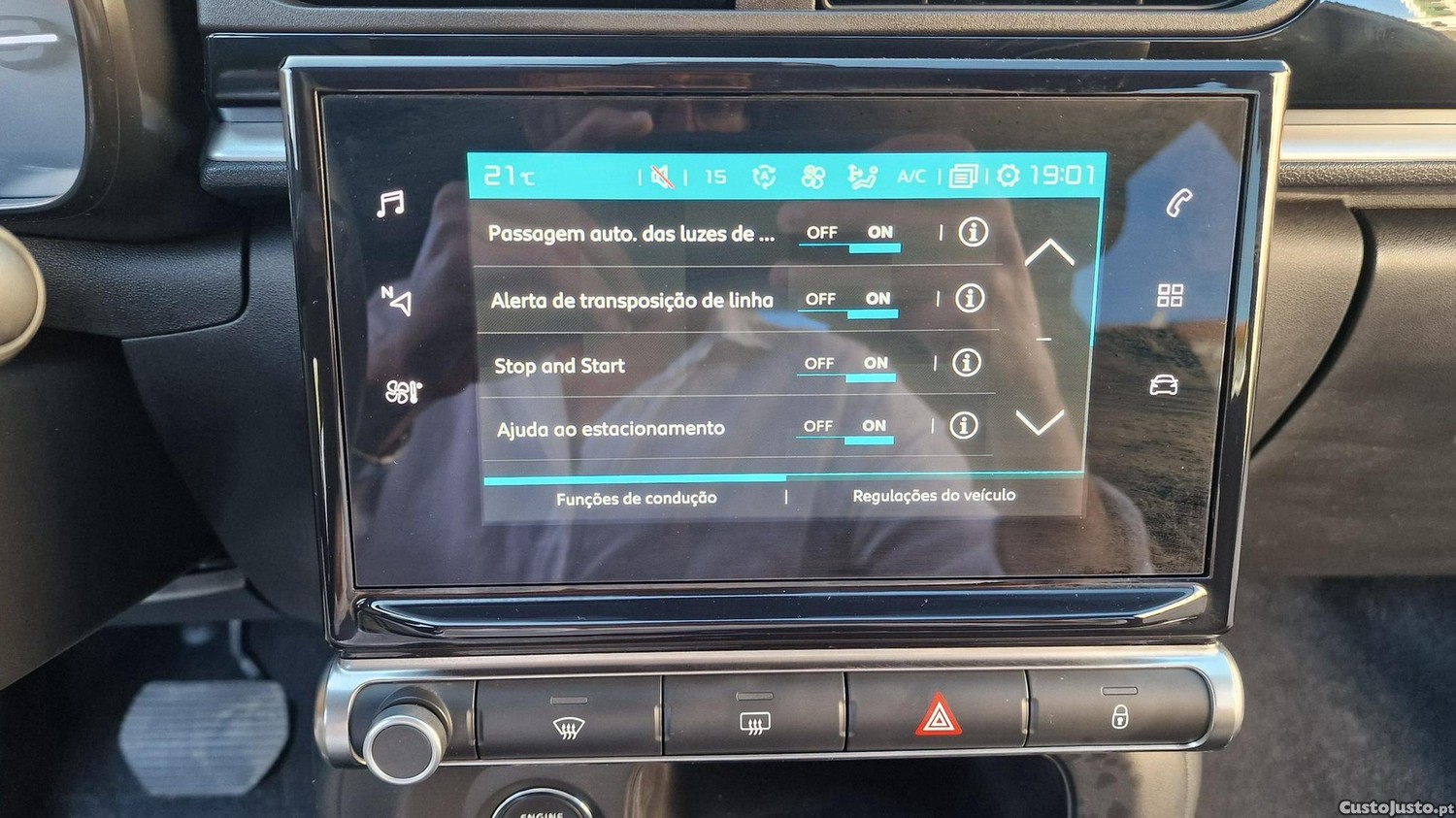 Citroën C3 1.2 PureTech Shine EAT6 — fotografia 4