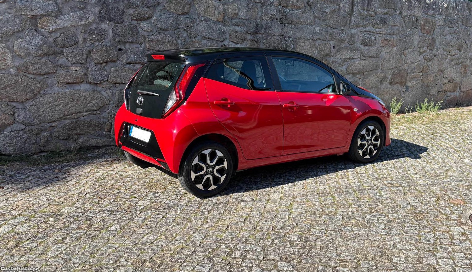 Toyota Aygo X 1.0 VVT-iAutomático — fotografia 11