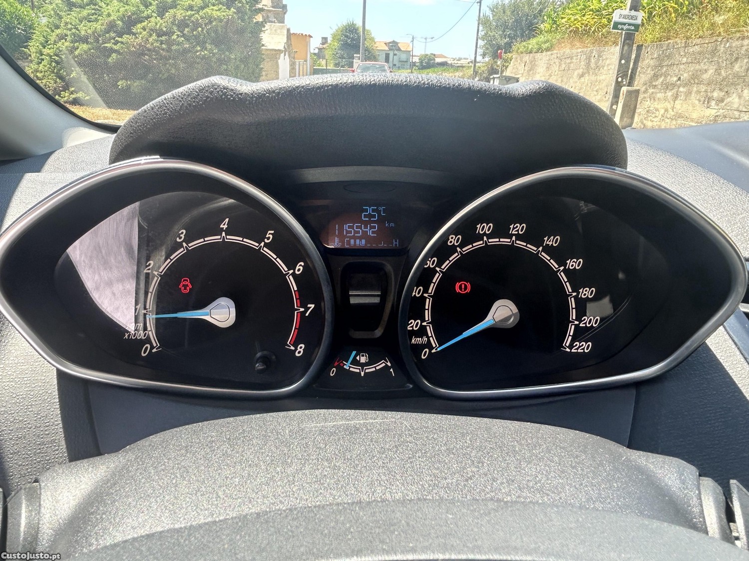 Ford Fiesta 1.0 TI-VCT Titanium — fotografia 5